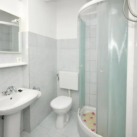 Karlo Apartment *